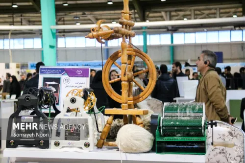 شروع به کار نمایشگاه دستیافته های پژوهش، فناوری و فن بازار