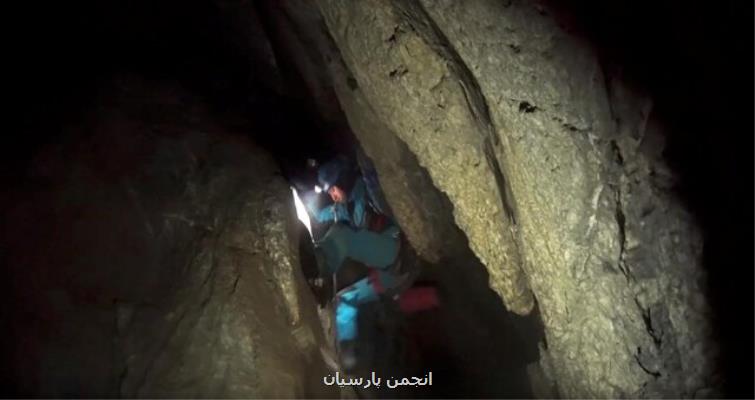 تلاش ده ها امدادگر برای نجات غارنوردان محبوس در كوه های لهستان